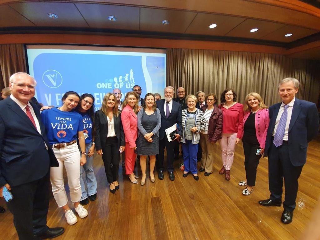 oneofuseu's tweet photo. Numerosas personas y entidades de toda Europa se han reunido en Lisboa para mostrar la esperanza por la vida y la dignidad. Gracias Lisboa!  #VForoOneofUs2021 https://t.co/22ypNLzrOW
