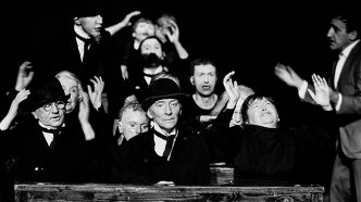 CompagniaTDF's tweet image. &quot;C&apos;è chi muore oscuro perché non ha avuto un diverso teatro.&quot; 

#DenisDiderot

---

- Immagine da &quot;La classe morta&quot;, #TadeuszKantor -

#Teatro