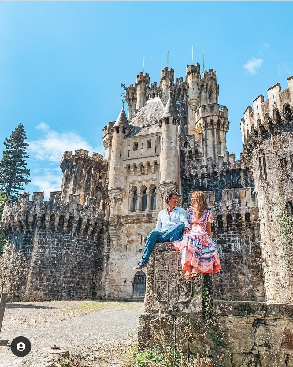 ElMundoMundial's tweet image. El castillo de #Butrón 🏰 fue uno de los lugares que más nos gustaron en nuestra ruta por #PaísVasco.  Les dejamos nuestra guía de los mejores lugares para visitar en la comunidad😍😍 @TurismoSpain @spain @i_Euskadi
viajandoporelmundomundial.com/que-ver-en-pai…