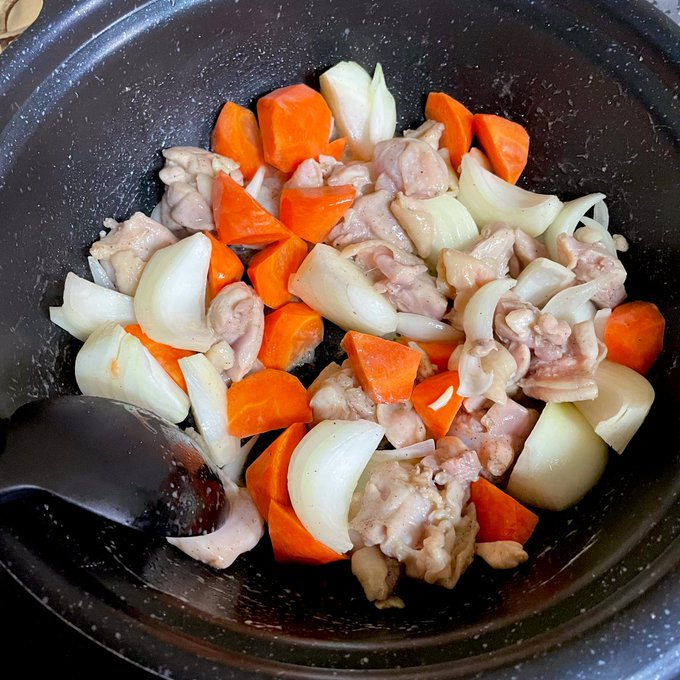 ホワイトシチュー作ります 