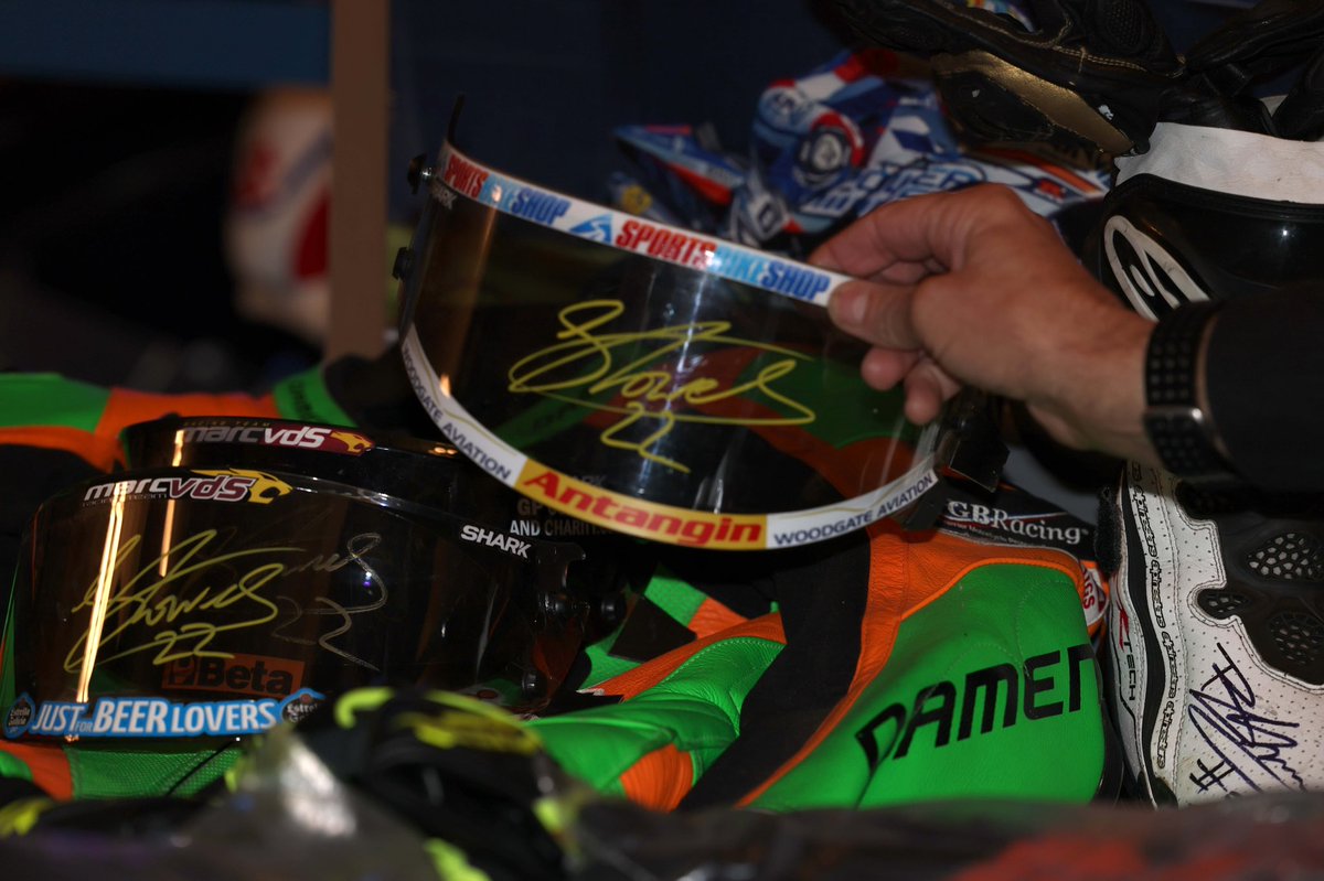 AthloneEvents's tweet photo. Our generous guests bid on every item in our charity auction - more thank yous to @BenCurrie61 @LeviDay57 @SamLowes_22 @joesheldonshaw @kyleryde @BradRayRacing @OMGRacingUK &amp; more for their generous donations for the air ambulance! 💥👏🏼 https://t.co/vG03oBOLhE