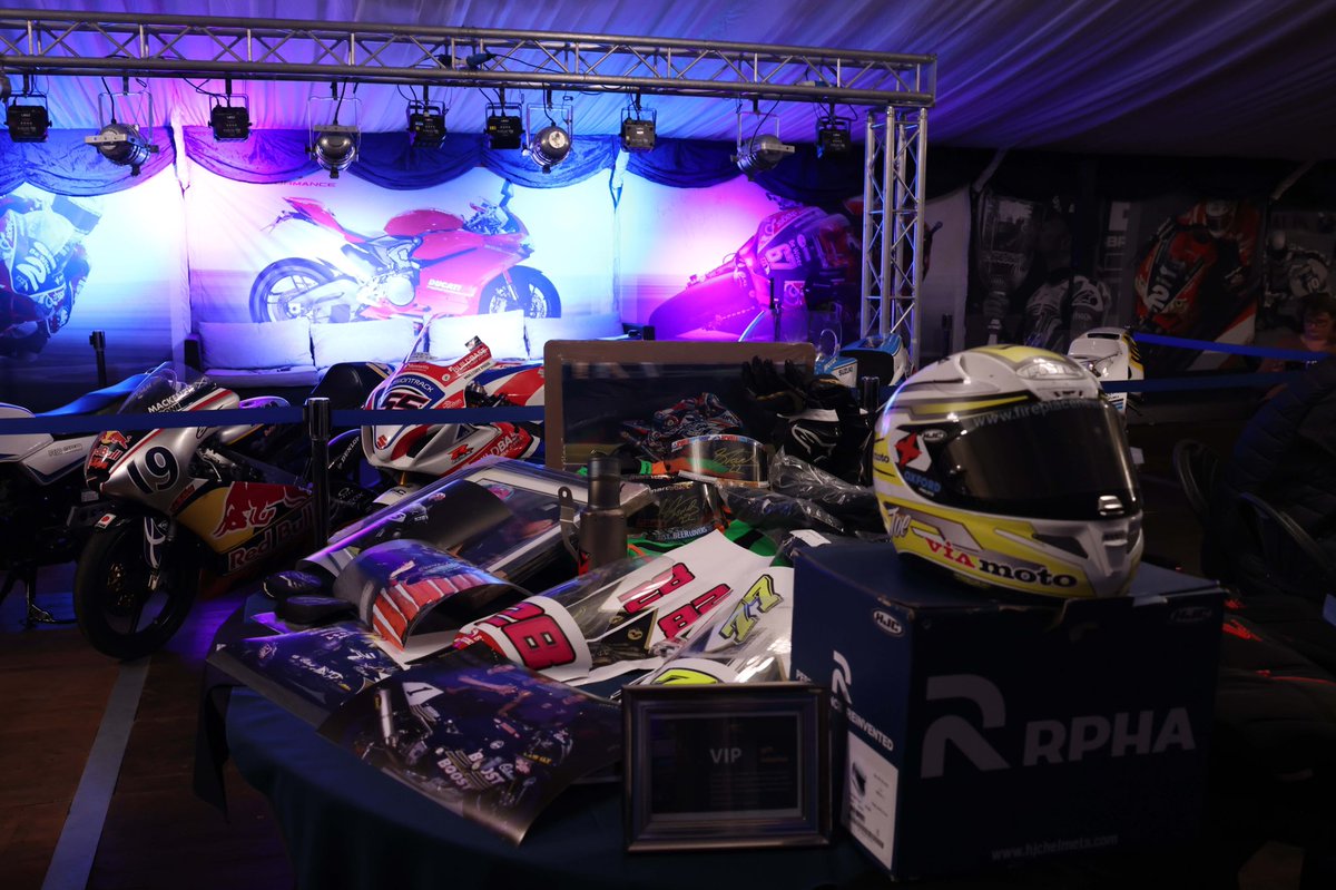 Our generous guests bid on every item in our charity auction - more thank yous to <a href="/BenCurrie61/">Benjamin Currie</a> <a href="/LeviDay57/">Levi Day</a> <a href="/SamLowes_22/">Sam Lowes</a> <a href="/joesheldonshaw/">Joe Sheldon-Shaw</a> <a href="/kyleryde/">kyle ryde</a> <a href="/BradRayRacing/">BradRayRacing</a> <a href="/OMGRacingUK/">OMGRacingUK</a> &amp; more for their generous donations for the air ambulance! 💥👏🏼