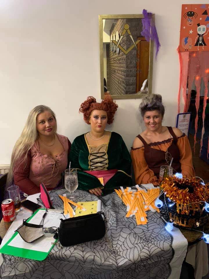 Hocus Pocus is my favourite Halloween movie so it was only natural to dress up as a Sanderson sister!! Along with my own sister aka Sarah &amp; sister in law aka Winnie 🧡🧙💚🧙💜 we hope we done you proud <a href="/kathynajimy/">Kathy Najimy</a> <a href="/BetteMidler/">Big Bette</a> <a href="/SJP/">Sarah Jessica Parker</a> ☺️🤞 we can't wait to see the sequel 🎥