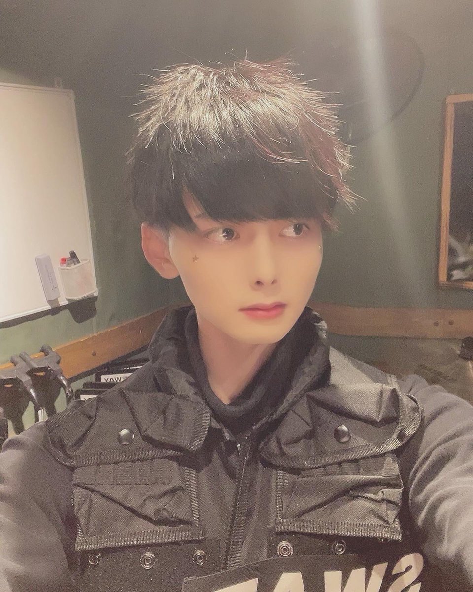 i_toxic_taiga's tweet photo. たいがー、インスタと同じ写真載せるのやめなー
でもインスタのストーリーに歯磨き動画載せてるし！
1人おしゃべり系ね https://t.co/9GuvXHLCnK