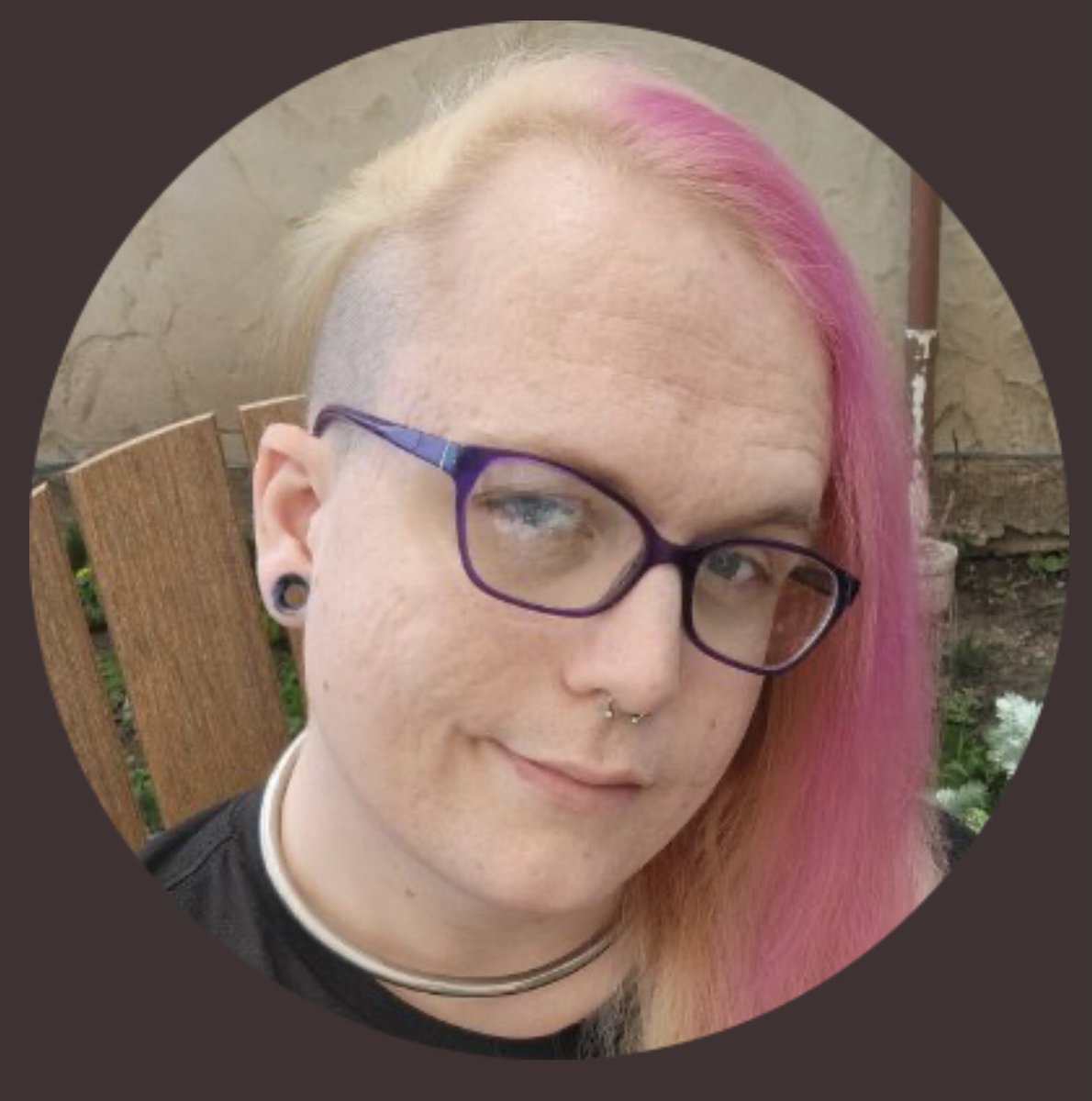 le_hummingbird's tweet photo. @PankhurstEM And those who seek to publicly normalise it… https://t.co/WtXduxaAUX