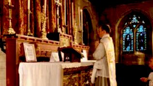 HolyAdoration's tweet photo. For each mass we hear with devotion, our Lord sends us a saint to comfort us at our death✝️

St. Gertrude the Great 

#GoToMass #SundayThoughts #PrayForPriests #PrayForVocations #BecomeASaint #Christianity #Sunday https://t.co/ulDYPwbx6f