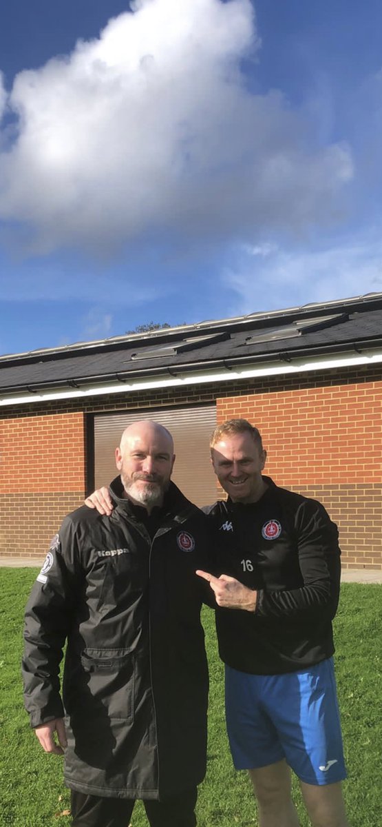 What a moment for me to join up with <a href="/GlynCherrett/">glyn cherrett</a> and <a href="/DannyBarker7/">Danny ✌️⚒️</a> both amazing guys and top managers <a href="/Whitchurchutd/">Whitchurch United FC</a> great club and what a bunch of lads!!!
