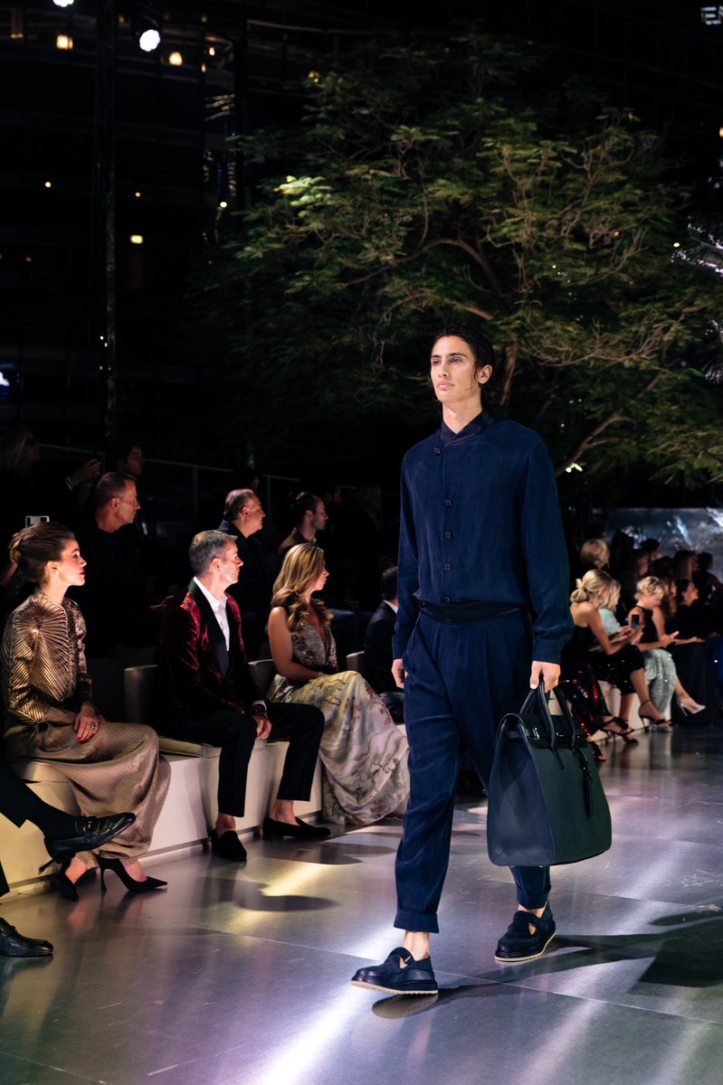 armani's tweet photo. Elegant menswear from the SS22 collection walked the runway of the #GAOneNightOnly Dubai fashion show. Casual separates with an effortless style in classic Giorgio Armani shades were complemented by the occasional pop of colour.

Credits: @stefanoguindani and @germanlarkin https://t.co/blKpFNFNKV