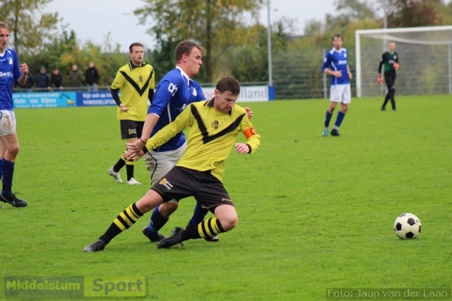 Middelstum wint sinds lange tijd weer eens thuis van Poolster! middelstum-info.nl/middelstum-win… #Wedstrijdverslag #Foto's <a href="/VVMiddelstum/">VV Middelstum</a> #VS <a href="/VVPoolsterspijk/">v.v. Poolster</a> #Online <a href="/middelstuminfo/">middelstuminfo</a>