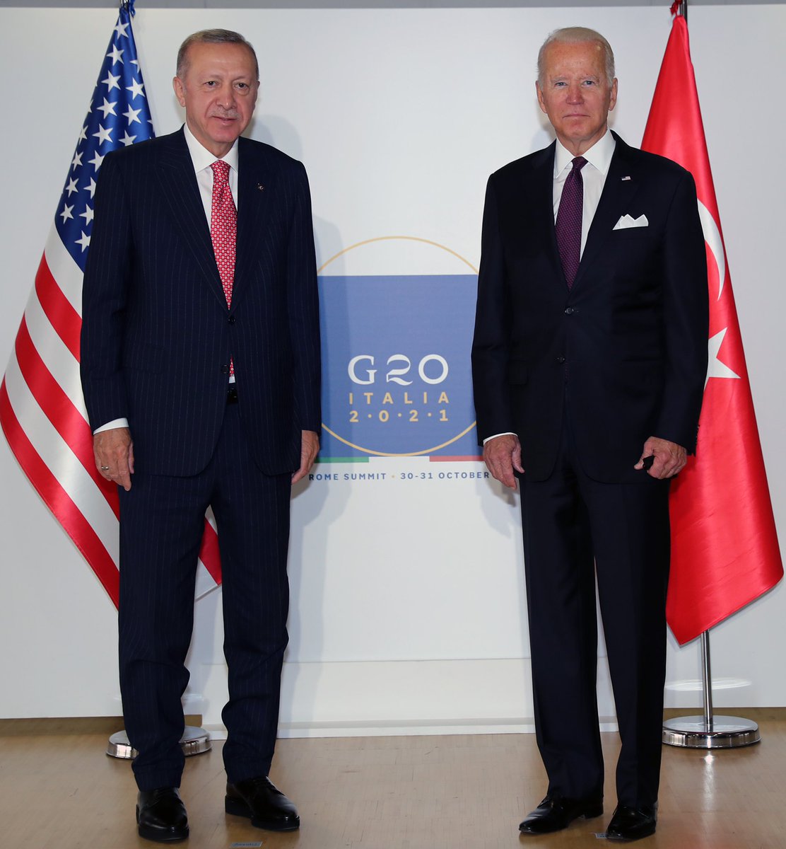 Cumhurbaşkanı Erdoğan Türkiye'deki muhalefetin lideriyle bir araya geldi.