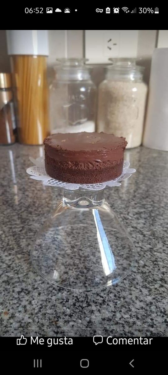 Lahipidelaplaya's tweet photo. Buen día personas. Les deseo pasen bonito hoy. Y les paso dato a los que viven en #LaPlata hago Humus, berenjenas, aceitunas condimentadas. A pedido. También hago Torta Marquis y Rogel. Todo casero.✌✌ https://t.co/ggYQhm39O1