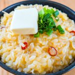朝ごはんにもぴったりそう!バター&しらすを使った「卵かけご飯」レシピ!
