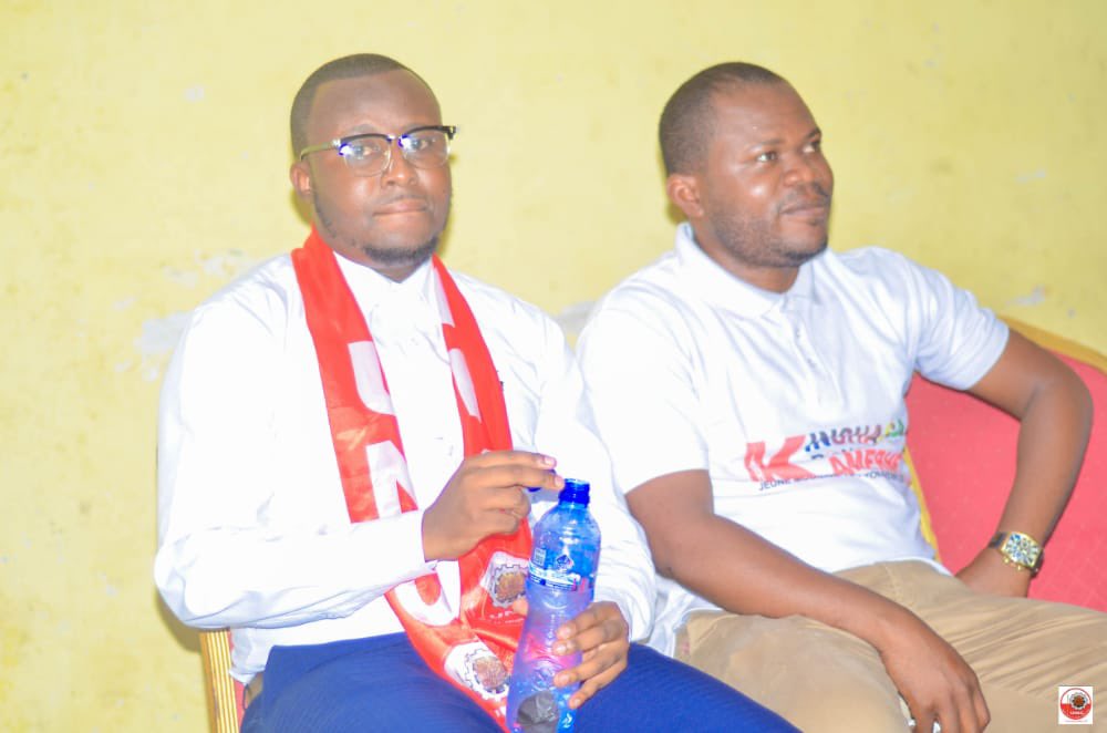 yohanjba's tweet photo. #KinsahasPonaKamerhe 
After Mt Alba, C’est la TshangU avec son tout puissant Vp @MikeMabaya, hier 30/10 Le près. JIK @JolMongu2 a lance officiellement la formation gratuite en Auto École des jeunes sous la houlette du SIFA @MbomaGabo. 
@angembala16 @kin_unc @uncrdc https://t.co/VNSt88RR62