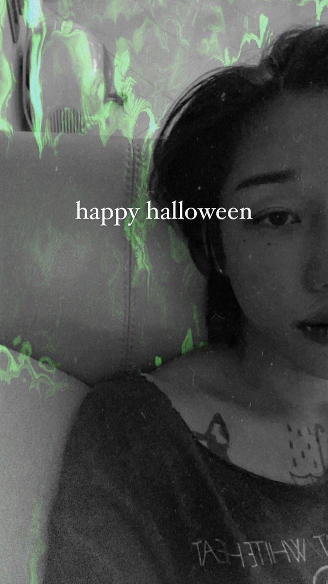 FORLORENONLY's tweet photo. happy halloween https://t.co/RZ5I13hdpU