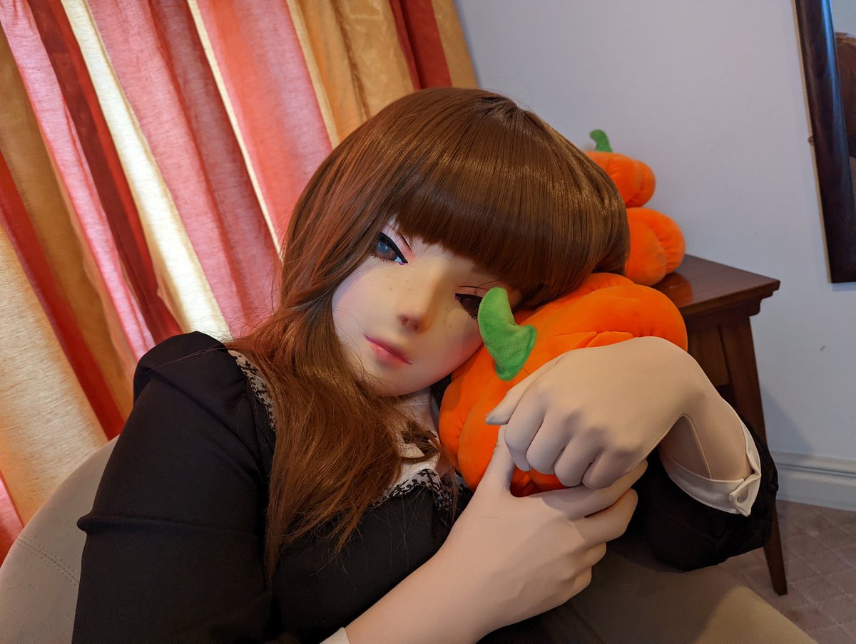 Oldehag1's tweet photo. Obligatory Halloween post https://t.co/dG5RDjz3wT