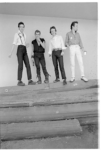 NewWaveAndPunk's tweet photo. #TheClash by Roger Ressmeyer. https://t.co/RtkpEtzE1u