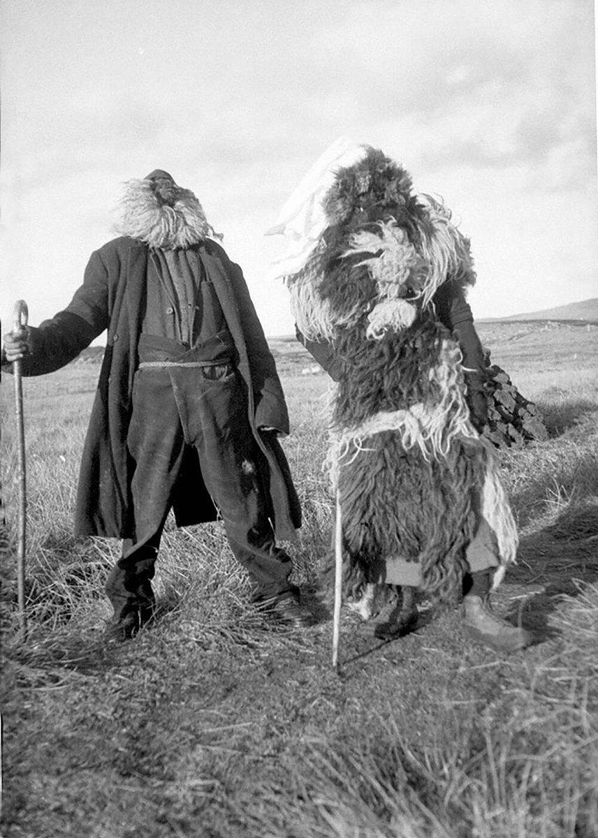 WeirdScotland's tweet image. Guising was creepier in #OldWeirdScotland

South Uist guisers, 1932 
(📷Margaret Fay Shaw)