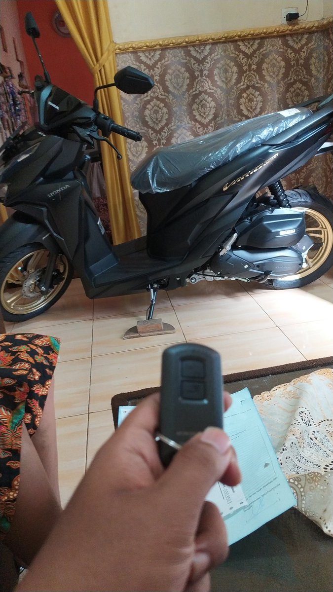 Holiday in Cambodia tweet media