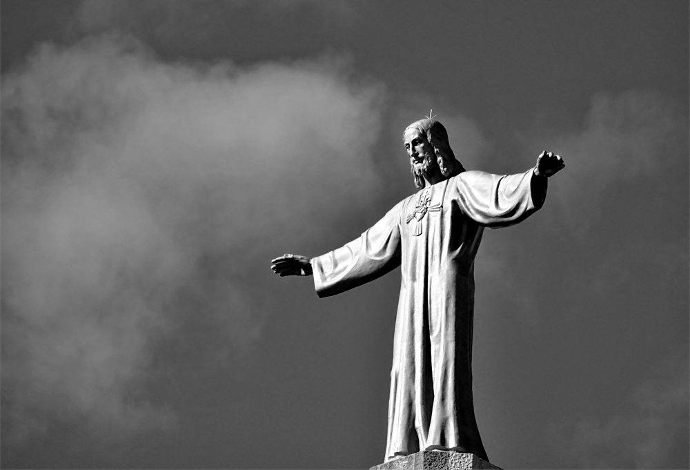 31 oct : Fête du Christ-Roi

Tu le dis, je suis roi. Voici pourquoi je suis né, et pourquoi je suis venu dans le monde : pour rendre témoignage à la vérité.

- Ev. selon St Jean -