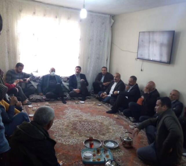 DEMPartiWan's tweet photo. Van Milletvekilimiz Murat SARISAÇ, Van Büyükşehir Belediye Eş Başkanımız Mustafa AVCI, PM Üyemiz Musa İTAH, İl ve #Çatak ilçe yönetimimiz, DBP Van İl Eş Başkanı Çetin UYAR, MEBYA-DER ve TUHAY-DER #Konalga mahallesini ziyaret etti.
#HDPliyizHerYerdeyiz
#HDPhalktır https://t.co/3xUMdUfDws