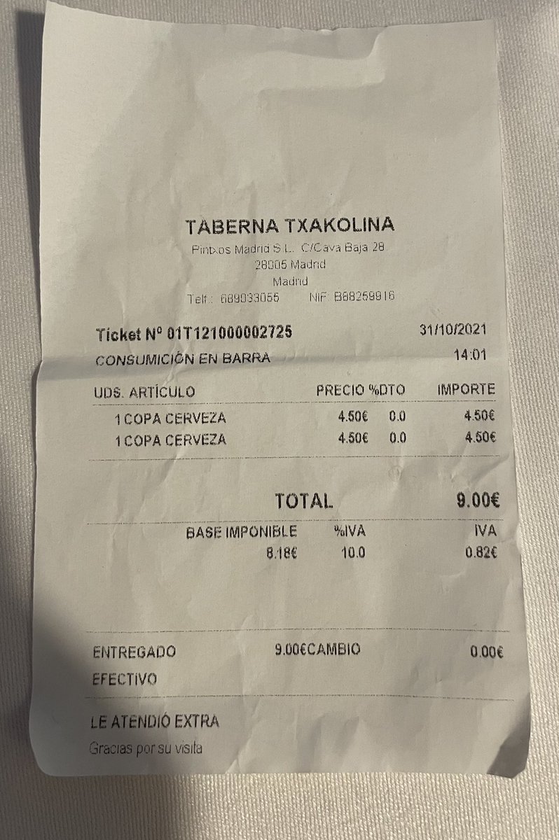 Soy madrileña, vecina del centro de Madrid, primera vez que me estafan en un bar. 9 euros por 2 cervezas en barra, reclamo, me indican que está servida en copa, les digo que mal servicio, me responden que soy clienta pésima. Lugar: taberna Txakolina en la Cava Baja. <a href="/consumidores/">OCU</a>