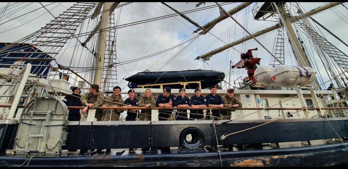 URNUBirmingham's tweet photo. Throughout the week, 2 of our OC's joined cadets from other URNUs as well as Cambridge UOTC on a voyage with the 'tall ship' SV Tenacious. This was a great opportunity for OCs to find their sea legs in a more challenging environment.
@JubileeSailing #URNU #SVTenacious https://t.co/ylAY8GO1Pf