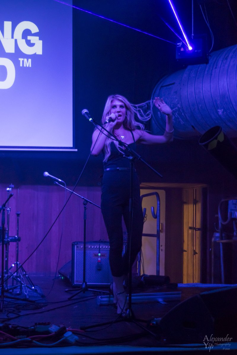 AshleighKno1's tweet photo. Love these picture by @MovementPhotos taken at my @cargo_ldn #gig with @BreakingSoundU1 It was such a fun night. 😁🎤❤️ #livemusic #singersongwriter #liveperformance #singer #model #london #cargolondon #breakingsound #performance #shoot https://t.co/m8upzWkyXn