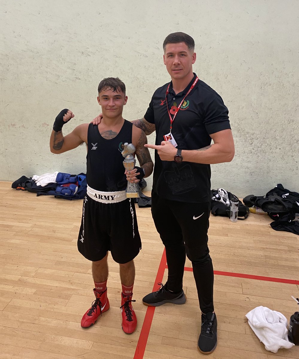 Chez Nihell tweet media