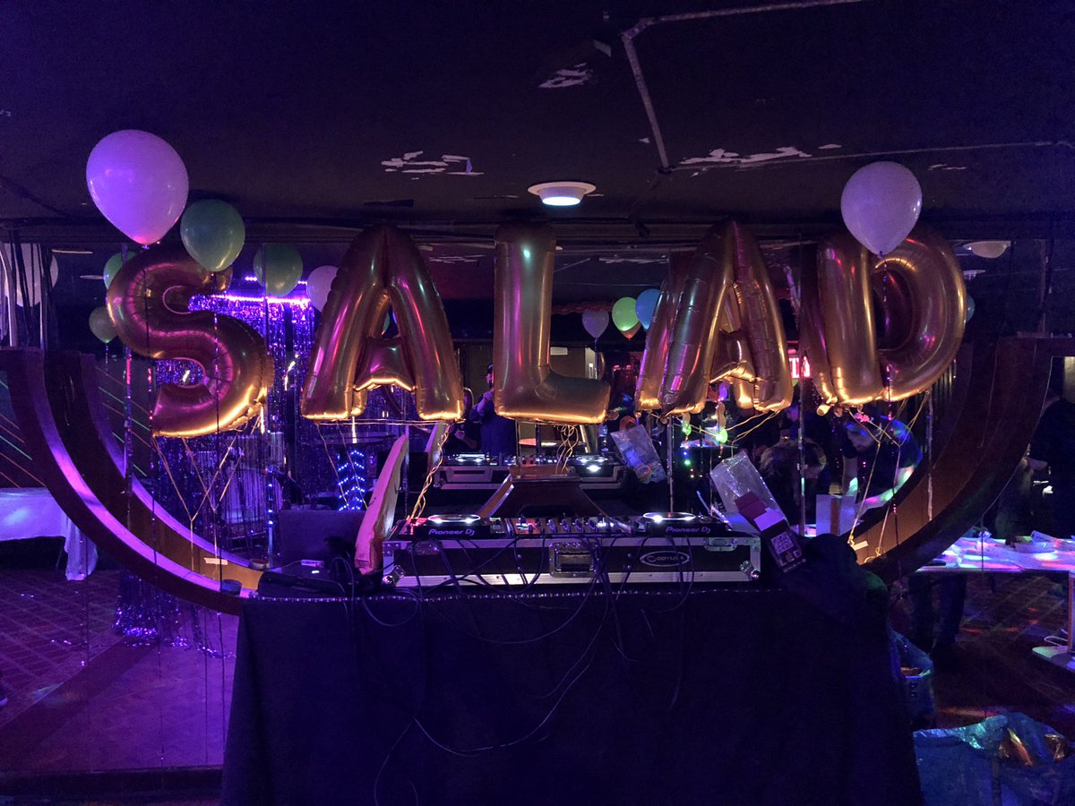 jameshorowitzmd's tweet photo. Inspired by #gelfest at #dassmacc, 3 years ago today @jducanto @ResaELewiss and I rented out a bar in Brooklyn on a Saturday night for a Halloween #SaladSonoFest18!
https://t.co/ndSorEOK1q https://t.co/FLzozLWHtf