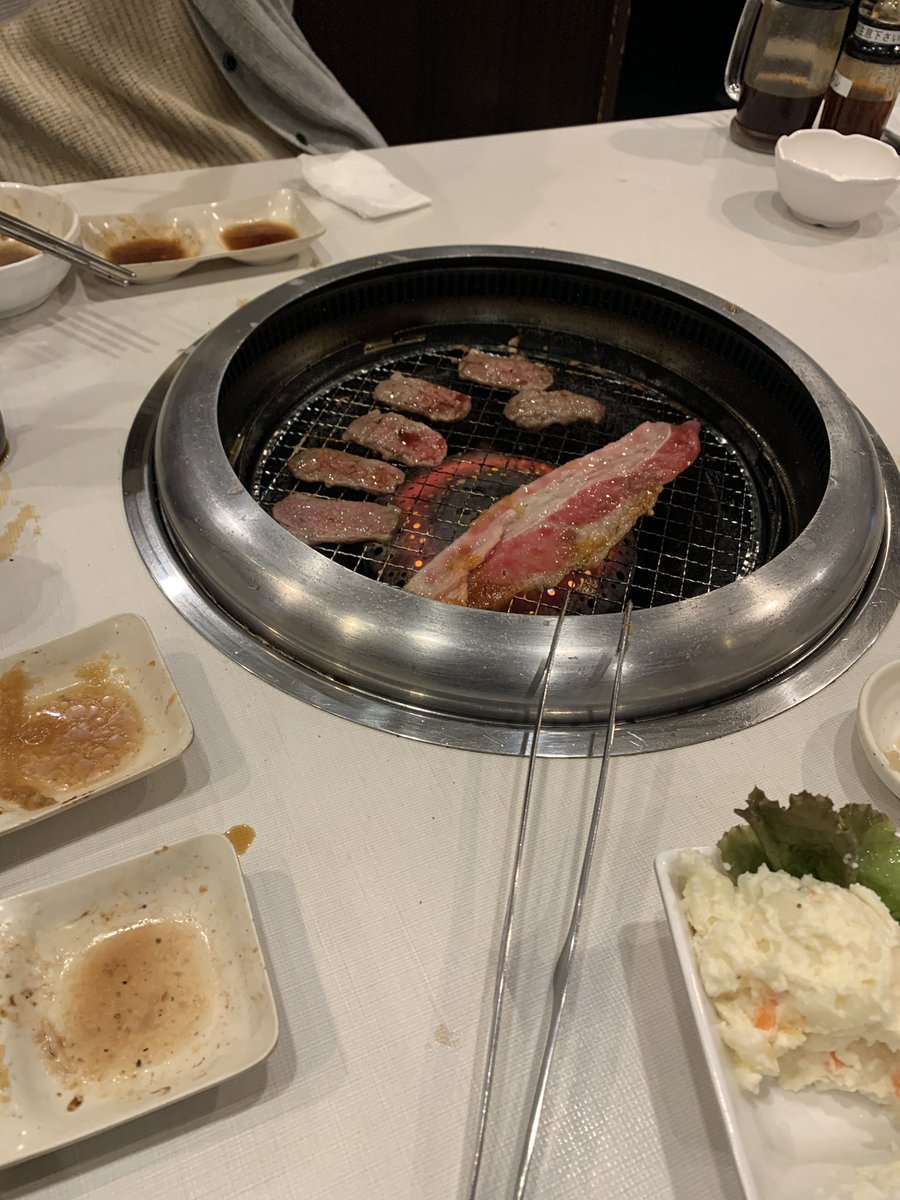 somen292959's tweet photo. お祝い焼肉‼️ https://t.co/mPzBCrEEq5