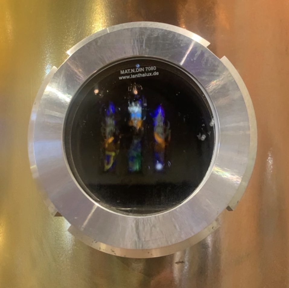 PearseWhiskey's tweet photo. Looking in at Peated Potstill being distilled with reflection of the stained glass windows in the background 🥃

#pearselyons #pearseirishwhiskey #pearselyonsdistillery #churchofwhiskey #whiskey #whisky #irishwhiskey #potstill #dublin https://t.co/OBzMRpLHKO