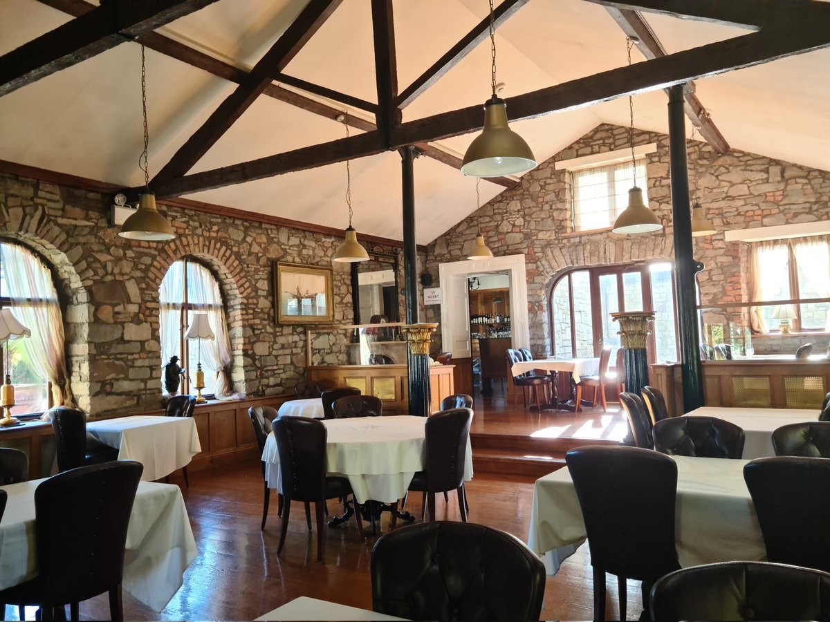 siobhanskitchen's tweet photo. Getting ready for a busy lunch service at #ViewmountHouse #Longford 😀

#siobhanskitchen 
#irishfood 
#IrishCountryHouse https://t.co/TtYoTuMgyQ