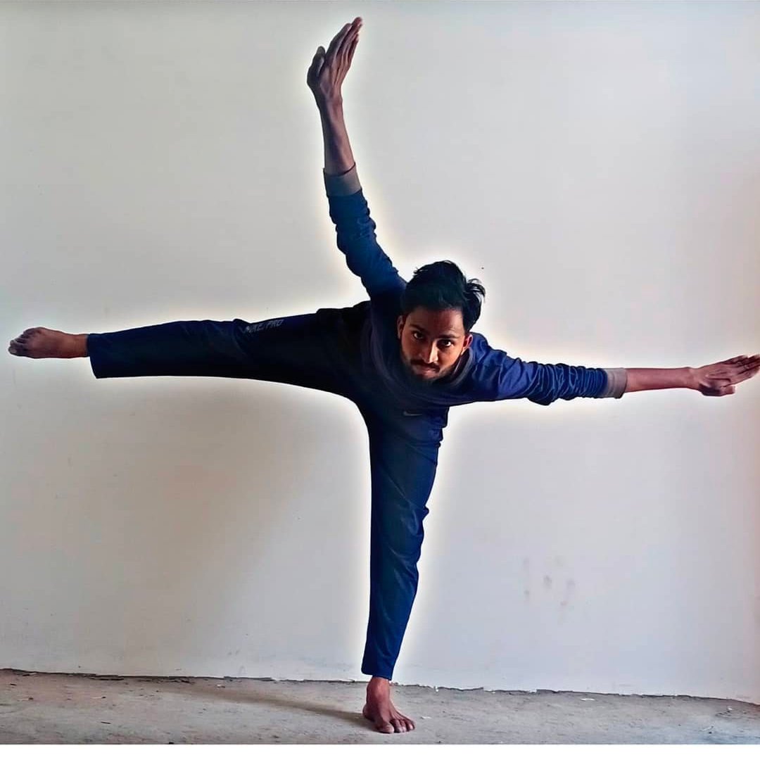 tiger97721's tweet photo. Be sanki form every corner of you body just like 
@VidyutJammwal ❤ sir using his body sanak.  
#WeTrainLikeVidyutJammwal
#showyoursanak
@tarkedhananjay @mechirag_patel 
@PurviDave10 @vidyut_parashvi @Vidyut_my_hero https://t.co/ecRXDDrDLV
