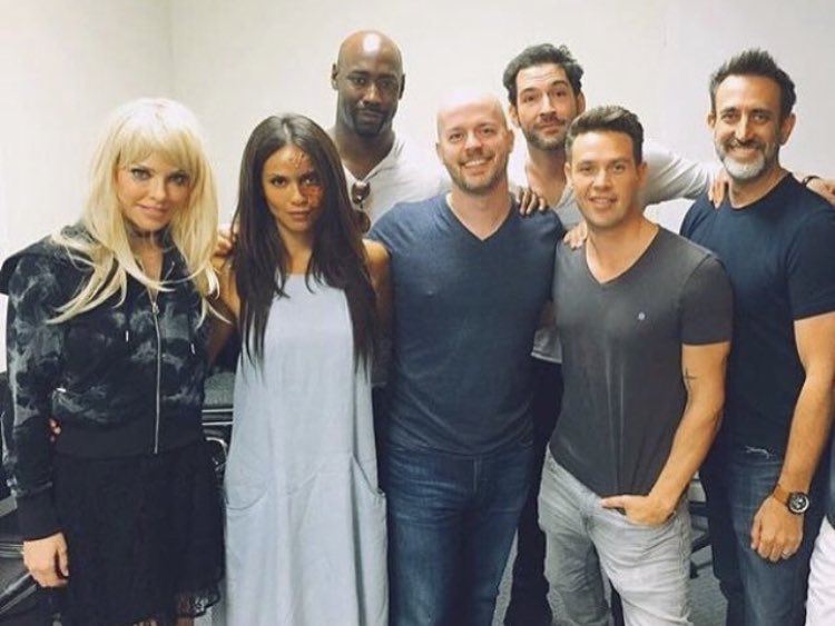 Tom_EllisFans's tweet photo. #Lucifer #LuciferSeason1 #Flashback #Halloween #DBWoodside @dbwofficial #LesleyAnnBrandt @LesleyAnnBrandt #NathanHope #KevinAlejandro @kevinmalejandro #LaurenGerman #TomEllis @tomellis17 #JoeHenderson @Henderson_Joe 👻🎃🍬 https://t.co/CI3TSAUF5R