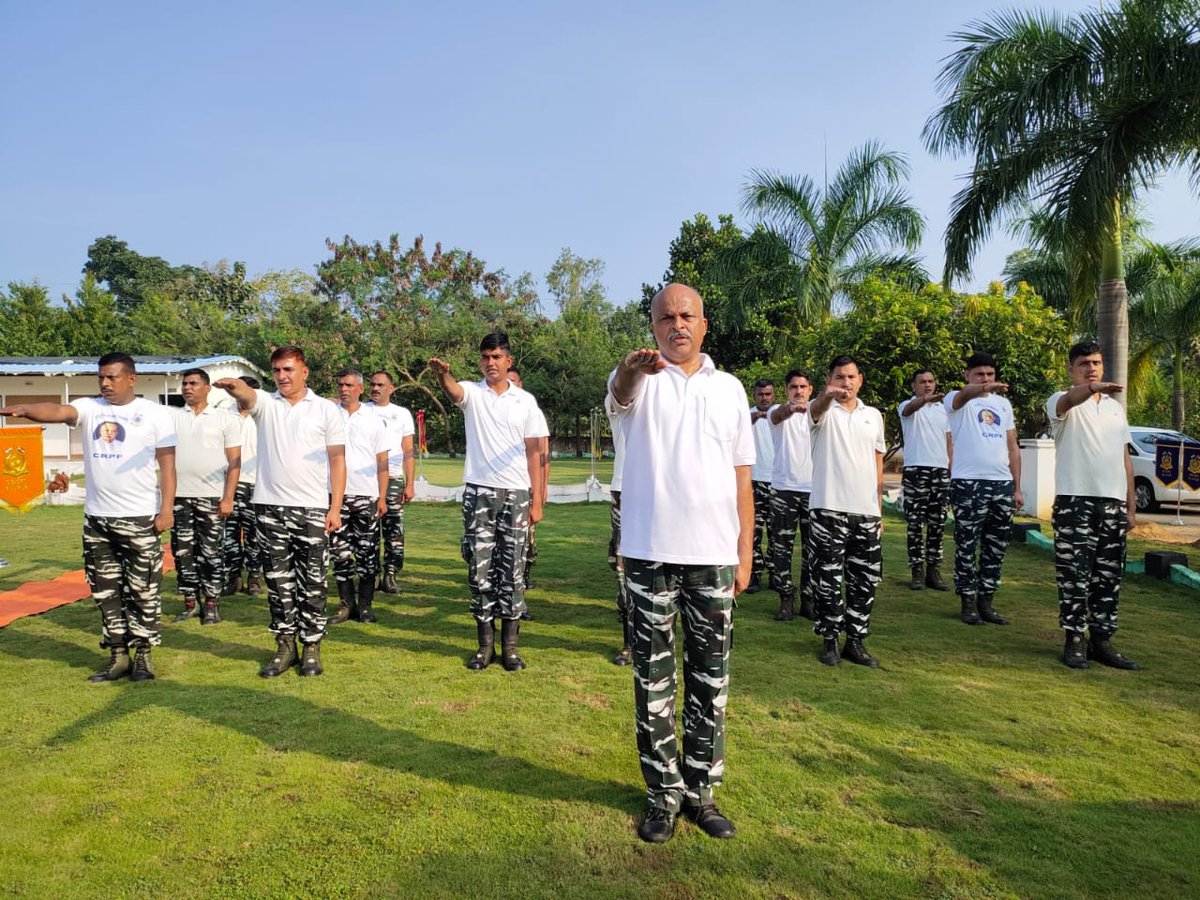 ops_dig's tweet photo. #RashtriyaEktaDivas 
On the birth anniversary of the Iron Man of India, Dig Ops Range Bijapur celebrate his strong will and leadership that resulted in  'One unified India'.
#NationalUnityDay https://t.co/nSfgbQq1mm