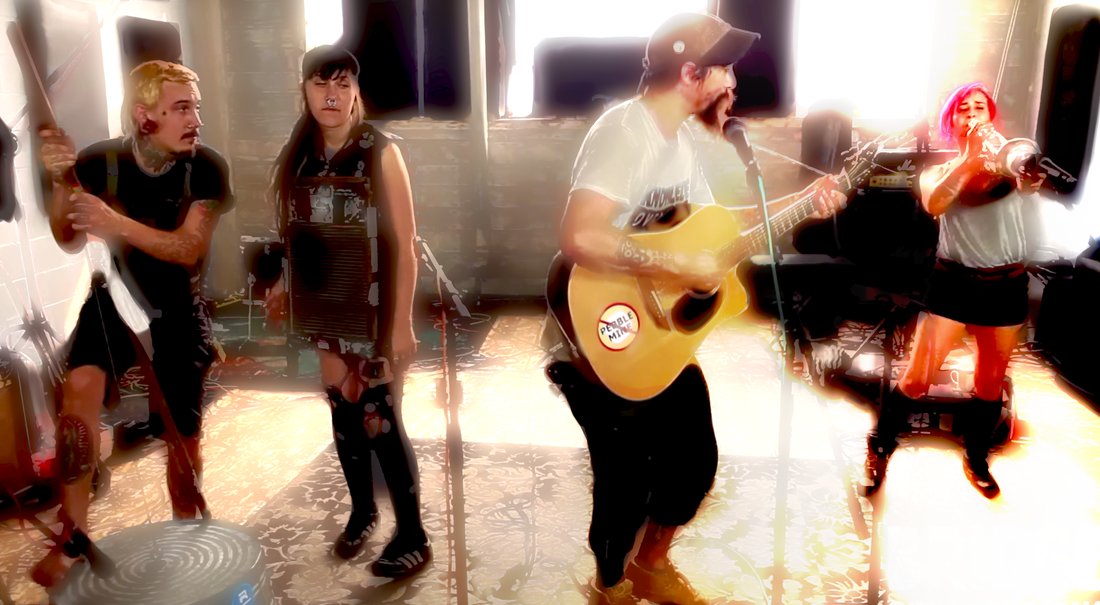 deergodnyc's tweet photo. a look at the #livemusic performance series Bridge City Sessions
link
https://t.co/JLaPuHQDlM
#bridgecitysessions #liveperformance #portlandor #daysndaze #thebombpops #stcinder #uselessid #latterdayskanks #getdead #squirrelhands https://t.co/UDPNtXXdvt