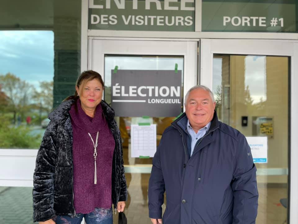 jmleveille_lc's tweet photo. J'ai exercé hier mon droit de vote par anticipation. Aujourd'hui, les bureaux ouvrent à 9h30 et ferment à 20 heures. Je souhaite évidemment une très bonne journée à tous nos candidat(e)s et bénévoles, ainsi qu’à toutes les personnes qui exerceront leur droit de vote. #Longueuil https://t.co/0F4orho6tm