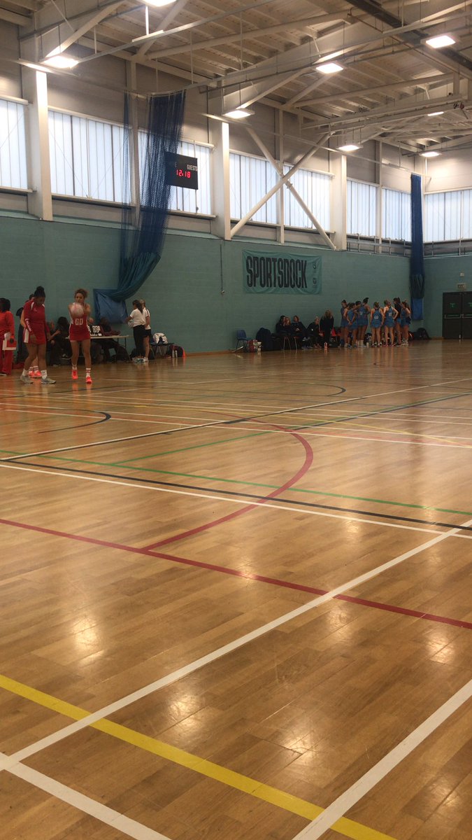 Two weeks ago supporting <a href="/AcademyNetball/">𝐀𝐜𝐚𝐝𝐞𝐦𝐲 𝐍𝐞𝐭𝐛𝐚𝐥𝐥 𝐂𝐥𝐮𝐛</a> and <a href="/NewCambellNC/">New Cambell Netball</a> and this week <a href="/LeytonNC/">Leyton Netball Club</a> and <a href="/EclipseEssexNC/">EclipseNetball</a> in the most amazing venue. <a href="/EnglandNetball/">England Netball</a> Prem is back 🤗 Great to see <a href="/MavericksNpl/">Mavericks NPL</a> players and coaches in action ⚫️🔴