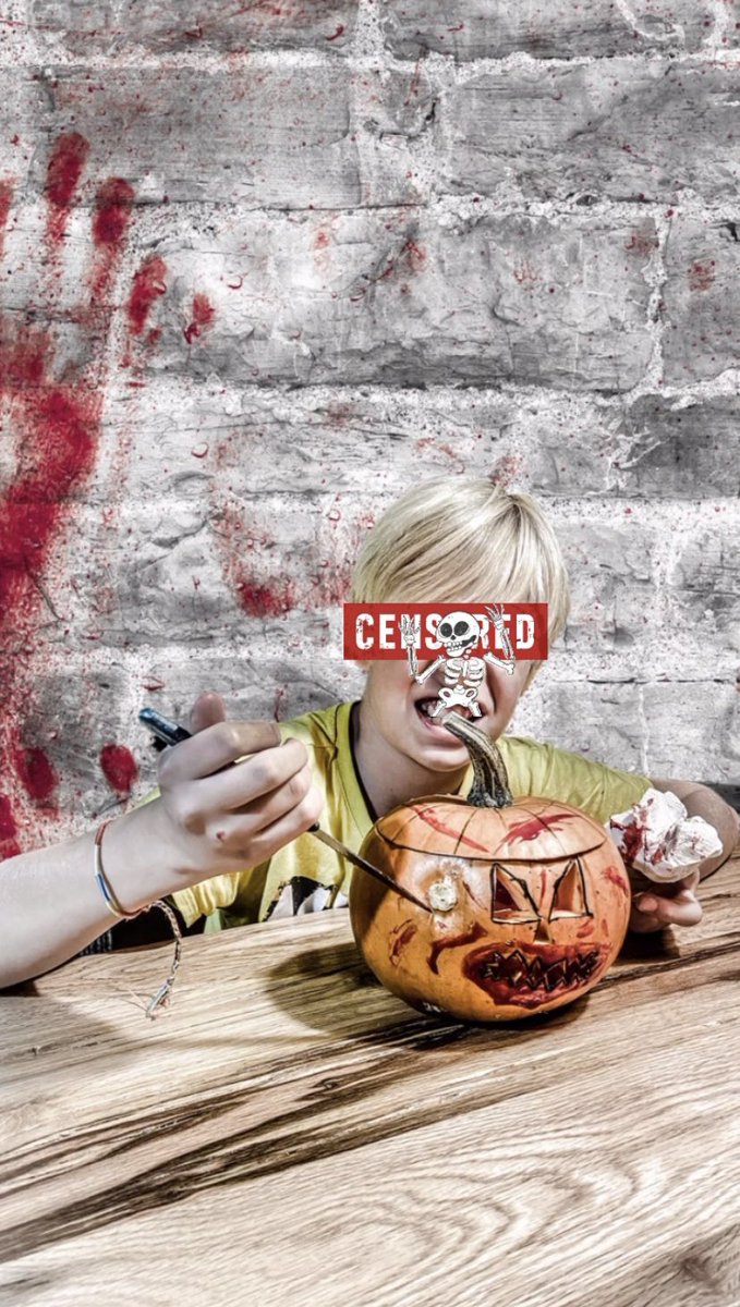 by_sasabo's tweet photo. Iβve seen enough horror movies to know that any weirdo wearing a mask is never friendly. π
.
.
.
.
.
.
.
.
.
#halloween #bysasabo #happyhalloween #halloweenspirit #photo #horror #trickortreat #scary #horror #spooky #bern #blood #creepy #halloween2021 #kΓΌrbis #fall #photography https://t.co/zl4IU8718G