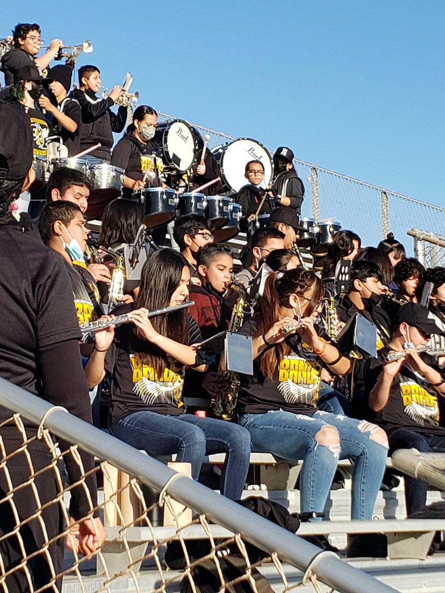 Ruth22274945's tweet photo. Our awesome 7th and 8th and high school band performing for the Stingers 7th and 8th grade football game.  Students did an awesome performance along with our 7th and 8th graders Stingers winning. So proud of our awesome students at CFT. https://t.co/1VnA9fAcpP