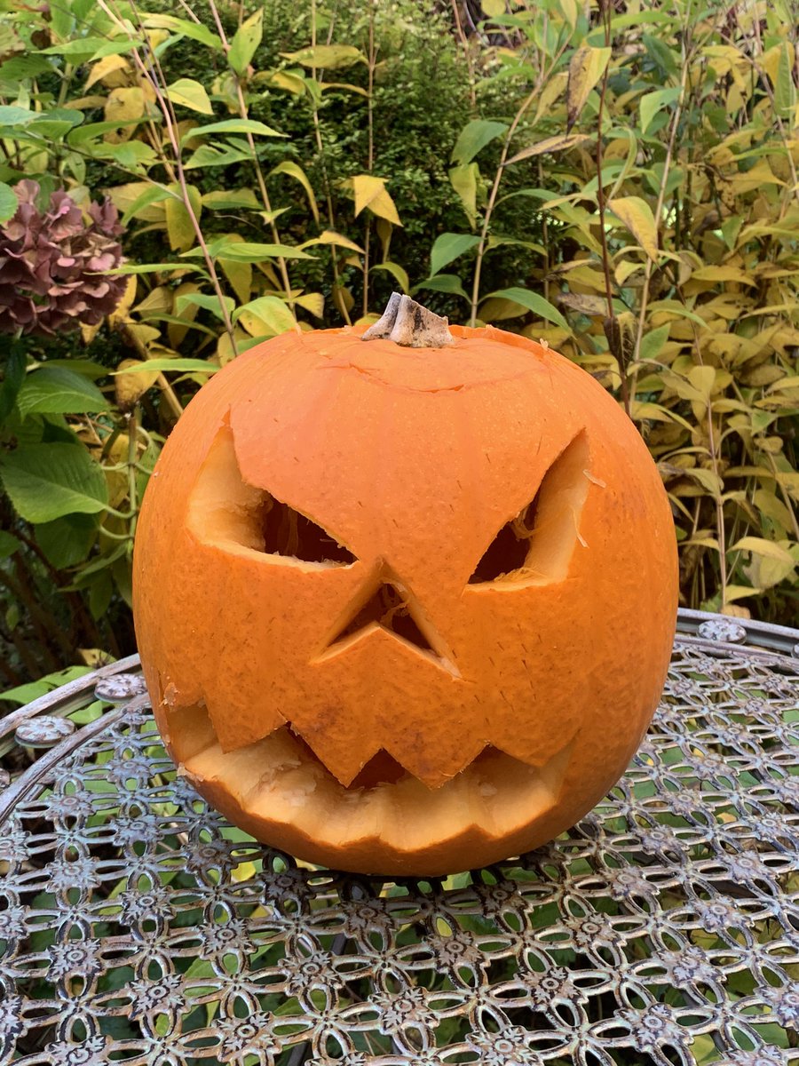 Revive_Man's tweet photo. Wishing everyone @Revive_UK @Revive_Man @reviveautomcr a Happy Halloween 🎃 @PumpkinPath @KnutsfordX @socheshire @InCheshireMag @knutsfordmayor @Knutsforddirect #knutsford #cheshire https://t.co/qFXcDtSAUW