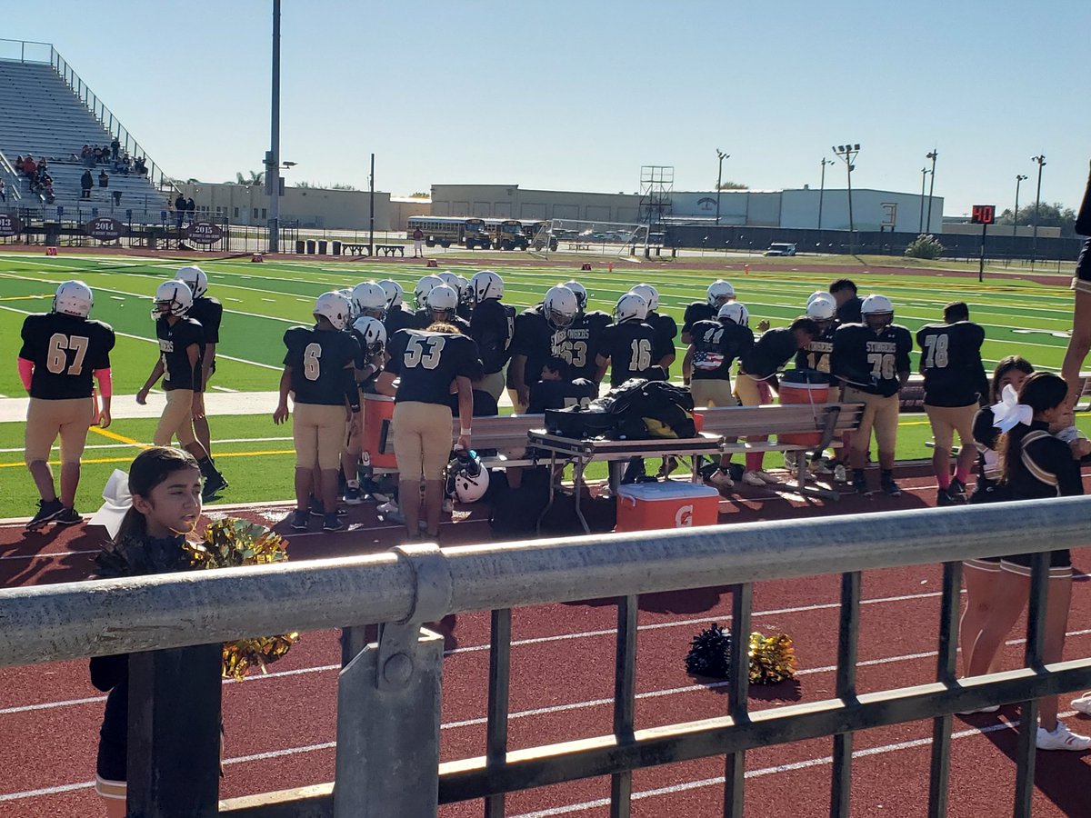 Ruth22274945's tweet photo. Congratulations to our Stingers 7th and 8th grade football team for an awesome winning. https://t.co/65nzT0CC49