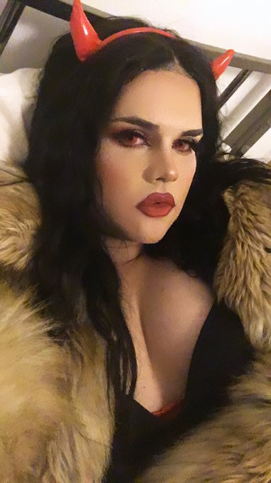 Happy Halloween bitches! 😈🔮 https://t.co/oJMrpgaqnP<a href="/tag/fun"class="tags"><span>#fun</span></a><a href="/tag/trend"class="tags"><span>#trend</span></a><a href="/tag/cd"class="tags"><span>#cd</span></a><a href="/tag/transgender"class="tags"><span>#transgender</span></a><a href="/tag/wank"class="tags"><span>#wank</span></a><a href="/tag/trans"class="tags"><span>#trans</span></a><a href="/tag/ts"class="tags"><span>#ts</span></a>