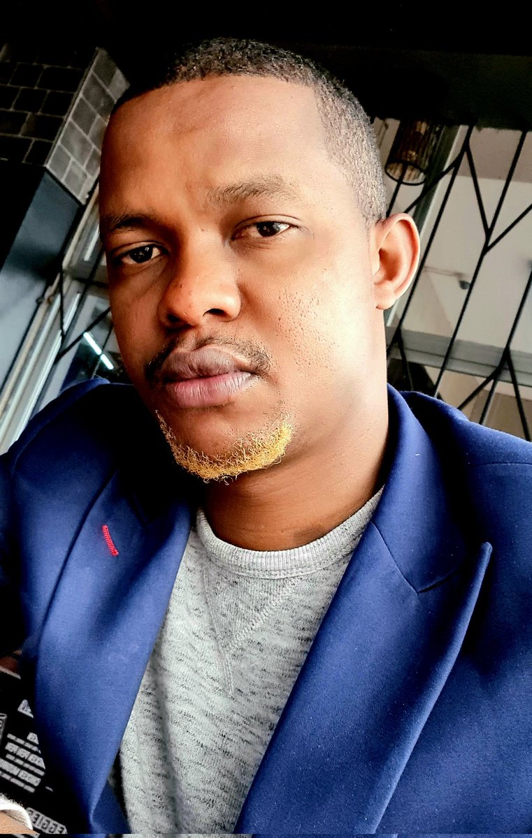 DjChrisStylus's tweet photo. Sunday is a time when you sit back and reflect on all the blessings that you have received....health+protection + daily bread please smile at all the good things that you are enjoying...let's link up Mwangaza  TV from 2PM. #blessed #TOTMUN https://t.co/d8XnRyCU0A