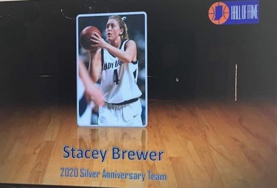 sebpsu4's tweet photo. Thank you @HoopsHall for the humbling recognition. What an honor to sit among these amazing women, all making tremendously impactful contributions to their communities.#MoreThanHoops Thank you Tiger Family for the support @YHSAthletics @YorktownHighSch @YHSPublications @hunt_Rob https://t.co/TGxnYiREYV