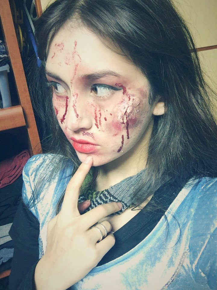 Jheonsomi's tweet photo. #Snapoween happy Halloween. 🧟‍♀️ 🎃 https://t.co/vICr7KSeVb