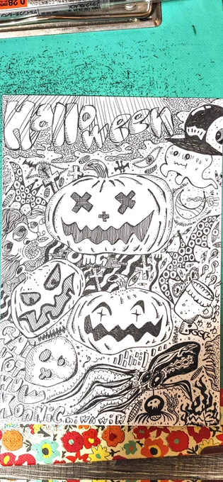 No.755
ハロウィン定番、カボチャ三兄弟、白黒丸々蝙蝠、なぜか汗るゴースト君、
#絵描きさんと繋がりたい #私の絵柄が好みって人にフォローされたい #ペン画 #illustration #ハロウィンイラスト #ハッピーハロウィン #らくがき 