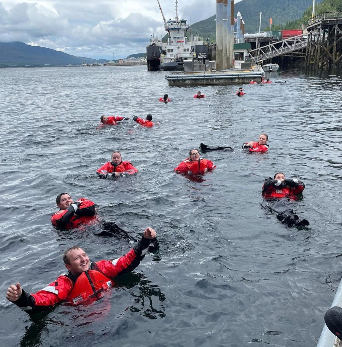 U.S. Coast Guard tweet media