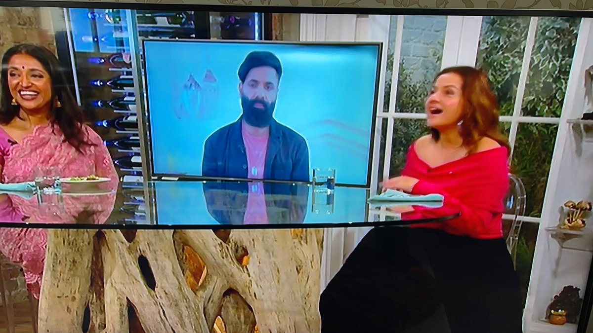KulveerRanger's tweet photo. Great to see @paulchowdhry making me laugh and @chefviveksingh making me hungry on on the #Diwali special #CelebrationKitchenLive on @BBC1 now🪔 https://t.co/S0BjGJ4tKn