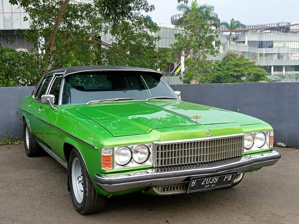 Suka Mobil Tua tweet media